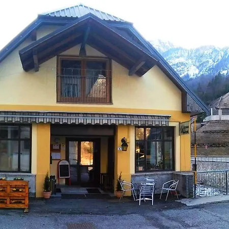 Alloggi Buon Riposo 게스트하우스 타르비시오