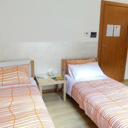 Alloggi Buon Riposo 게스트하우스 3*